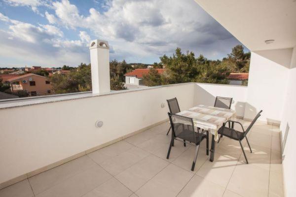 Apartman Franc S Vir Exterior photo